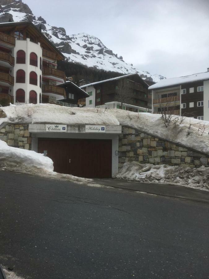 Holiday 87 Leukerbad Kültér fotó